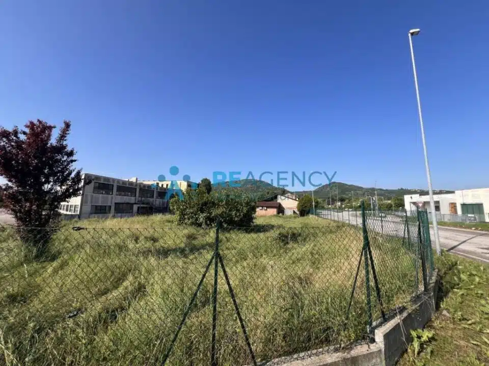 Vendita Terreno edificabile Isola Vicentina