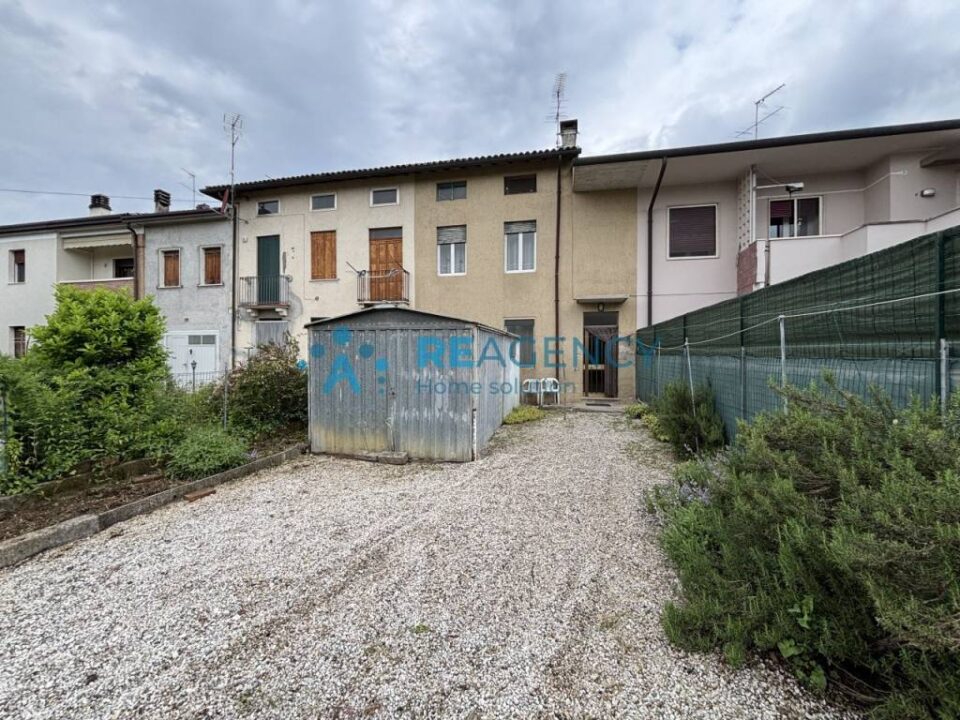 Vendita Villa a Schiera Creazzo