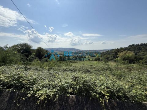 Casa indipendente in Vendita a Creazzo