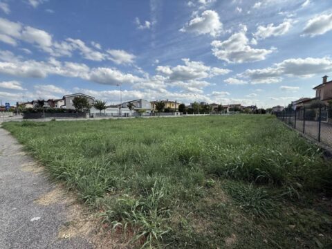 Vendita Terreno edificabile Creazzo