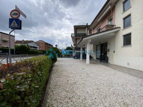 Vendita Centro Estetico - Solarium - Benessere Creazzo